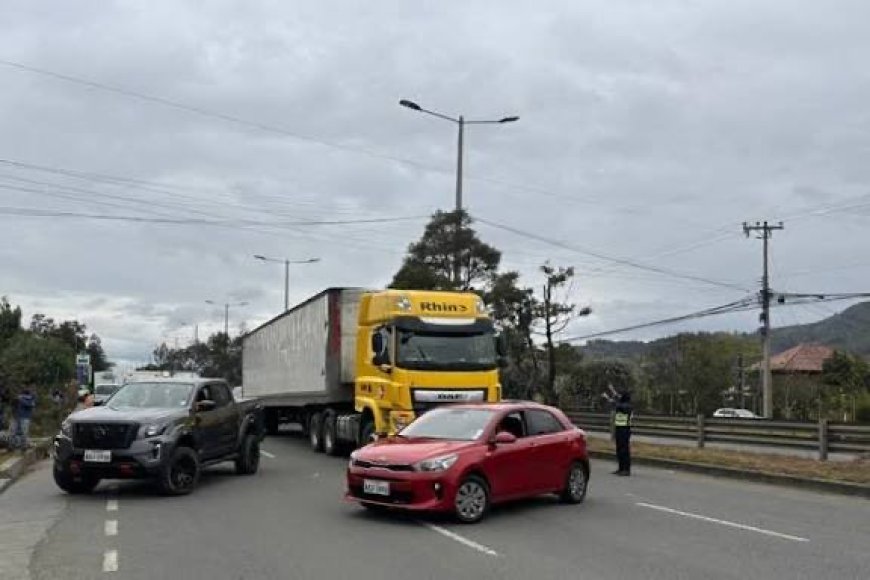 Fin del paro de transportistas en Carchi tras acuerdo con el Gobierno