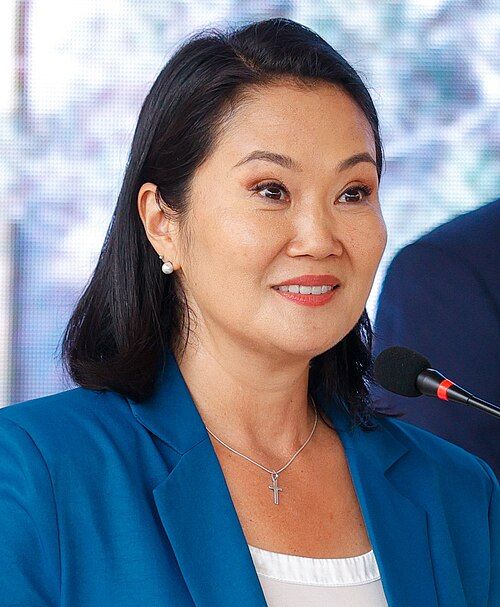 Keiko Fujimori cierra brecha electoral con Roberto Sánchez Torres en las encuestas peruanas