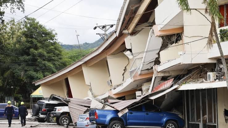 Sismo de magnitud 7.7 sacude Panamá y deja daños materiales sin víctimas
