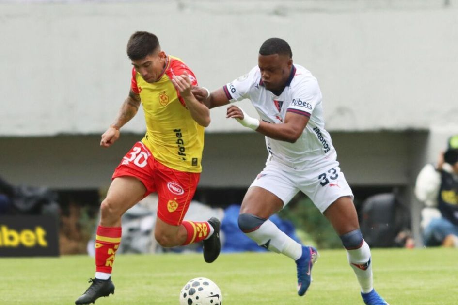 Liga de Quito y Aucas empatan 1-1 y complican su clasificación a la Copa Libertadores