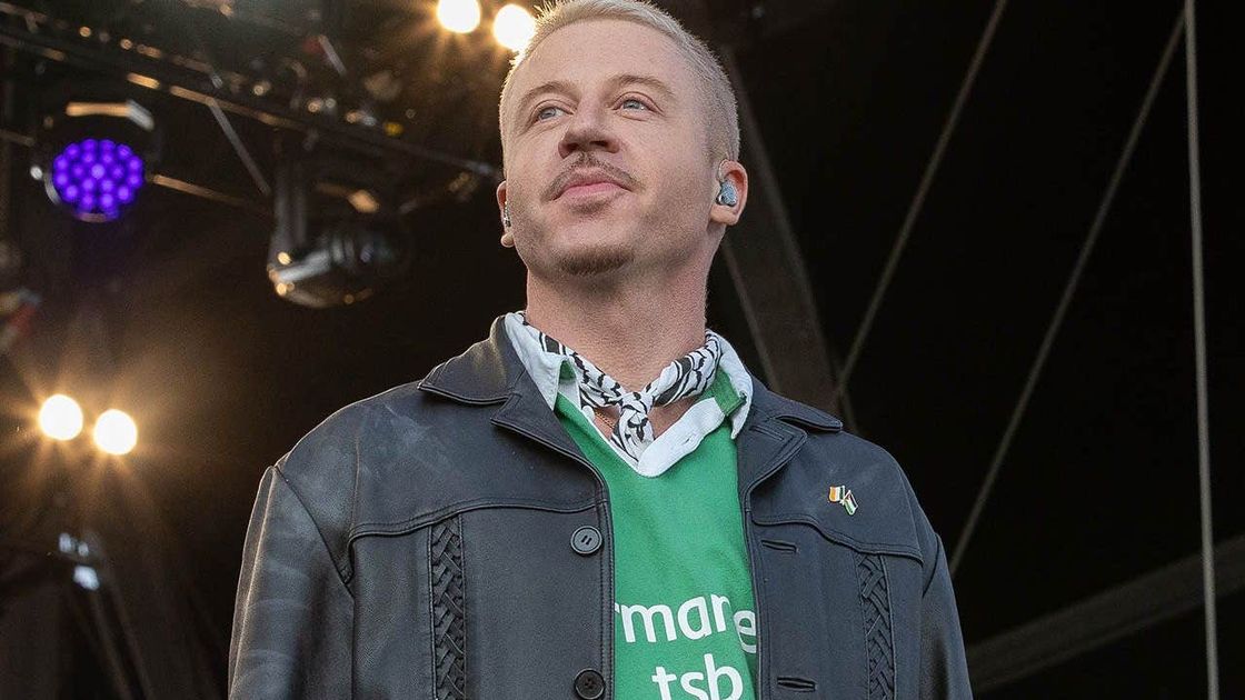 Macklemore dona 1 millón de dólares tras ser expulsado del tour de Ed Sheeran