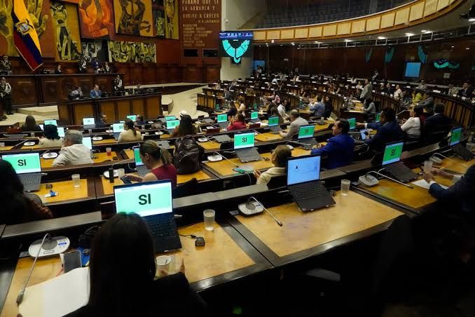 95 casos de alcaldes y prefectos bajo investigación patrimonial llegan al pleno legislativo