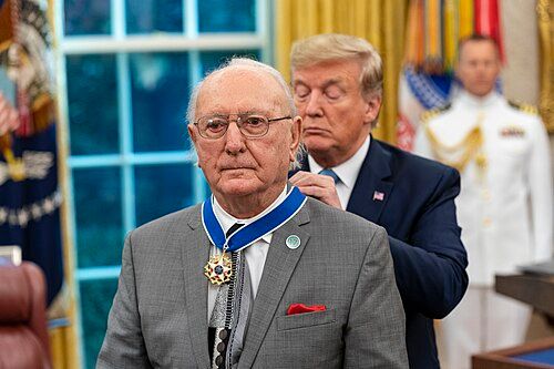 Trump asegura a Zelensky que Putin busca el fin de la guerra sin confirmar asistencia al G20