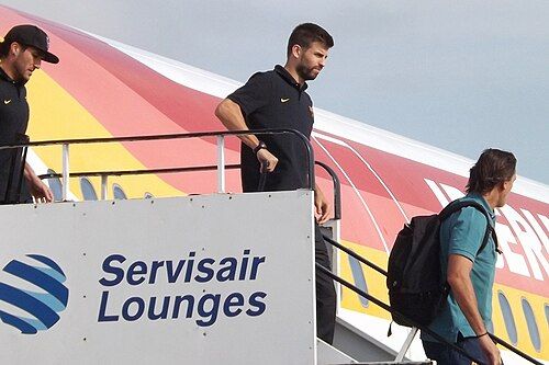 Piqué analiza demandar a Shakira por exposición de sus hijos en Brasil