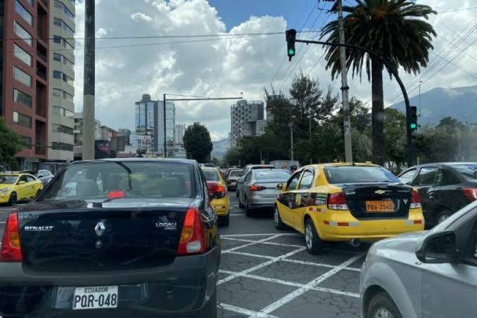 Pico y placa en Quito este viernes 25 de septiembre restringe circulación a vehículos con placas terminadas en 9 y 0