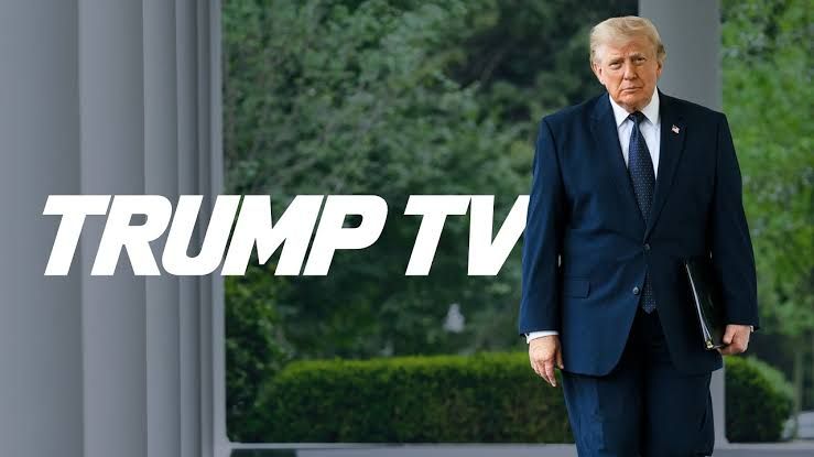 Trump TV debuta como canal oficial tras excluir a medios críticos del acceso presidencial