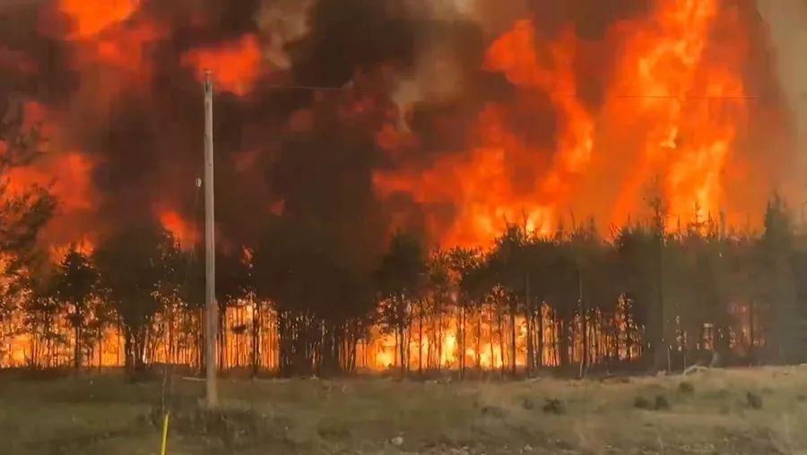 Incendio fatal en base militar canadiense confirma riesgos operativos y requiere mayor seguridad