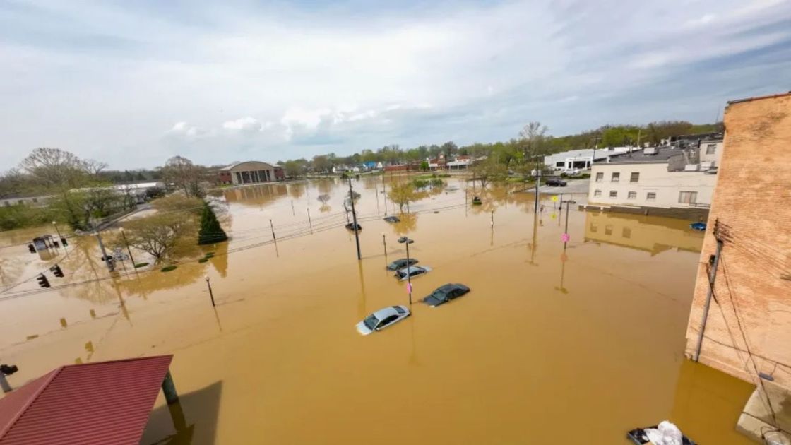 Inundaciones mortales en EE.UU. obligan a reevaluar la gestión hídrica ante crisis climática