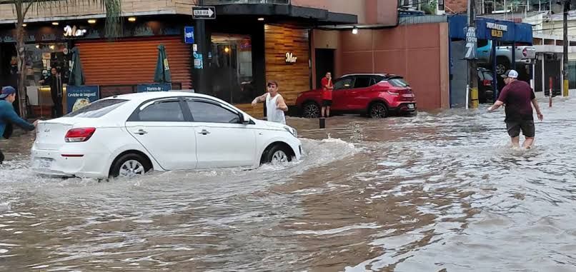 Embajada de EE.UU. emite alerta por lluvias e inundaciones en Guayaquil