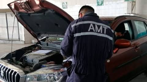 Reprograman citas de matriculación en Quito por fallas del sistema SUIT