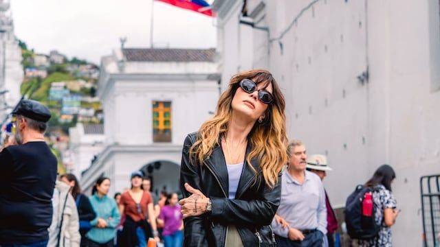 Kate Walsh rinde homenaje a Ecuador y celebra la biodiversidad de las Islas Galápagos