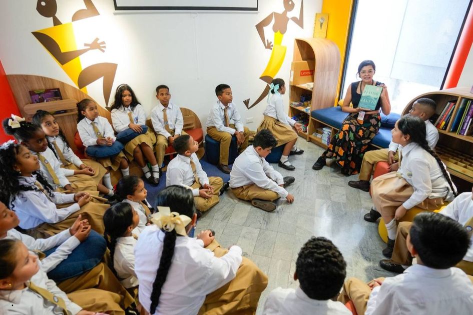 La Corte Constitucional declara inconstitucionales artículos sobre la jornada laboral docente en Ecuador