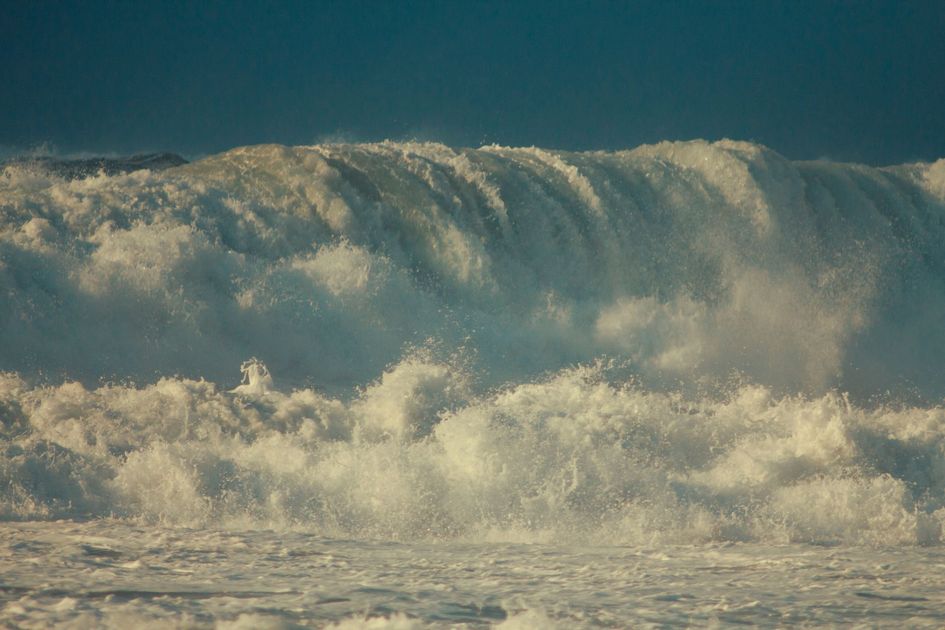 Alerta por oleaje alto activa para 41 playas del Ecuador