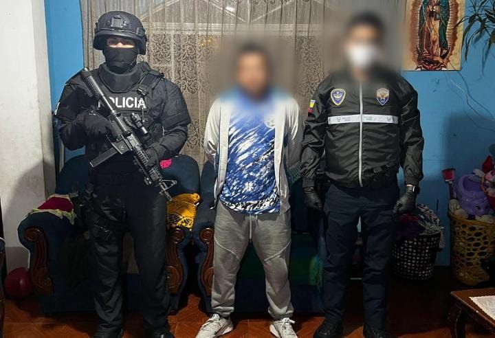 Policía de Ecuador desmantela redes criminales en Guayaquil y Quito con decenas de detenciones