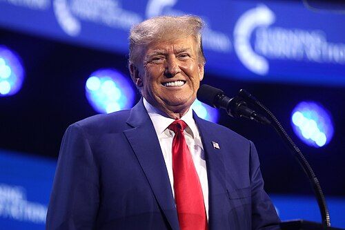 Trump asegura que EE.UU. tiene munición para guerra contra Irán