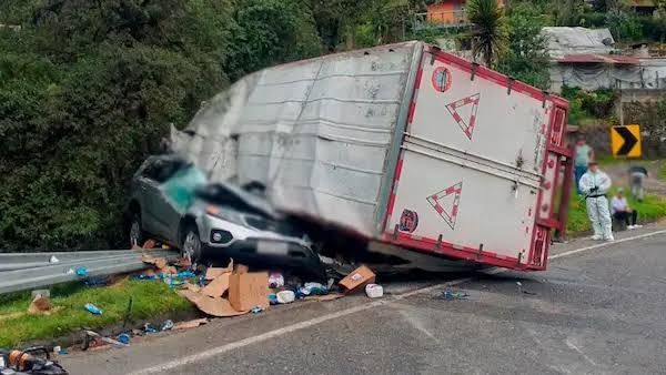Siniestro vial en Alóag-Santo Domingo deja un fallecido
