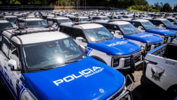 Noboa anuncia 500 nuevos patrulleros policiales con 165 vehículos blindados