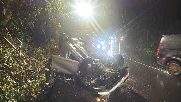 Lluvias en Quito: 11 emergencias atendidas por el Municipio tras volcamiento