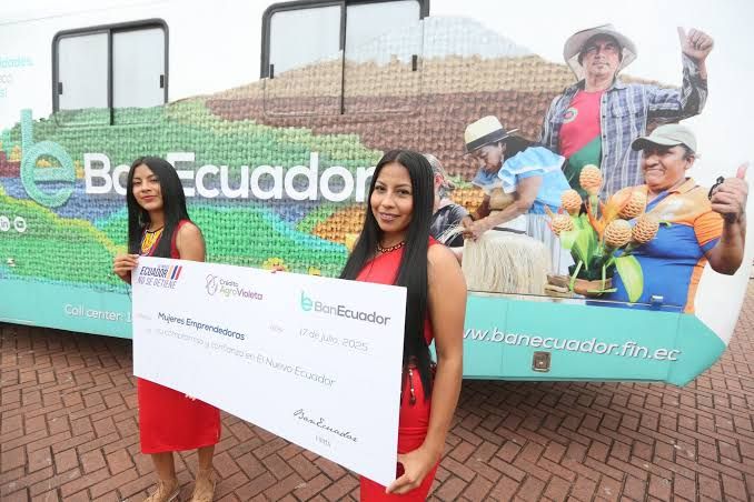 Casi 2.500 productoras rurales acceden a crédito para fortalecer la economía agrícola femenina en Ecuador