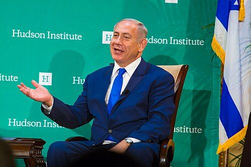 Netanyahu honra al héroe de Flydubai con invitación para encender la antorcha en el Día de la Independencia