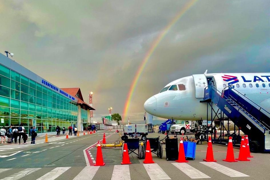El gobierno debe impulsar la expansión del aeropuerto de Cuenca para garantizar desarrollo regional