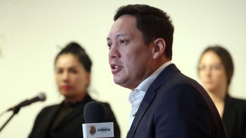 Gobierno solicita alerta roja para el exalcalde de Cuenca por supuestos vínculos con narcotráfico
