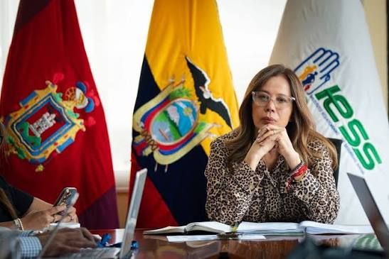 IESS: Primera mujer preside Consejo Directivo tras designación de Noboa