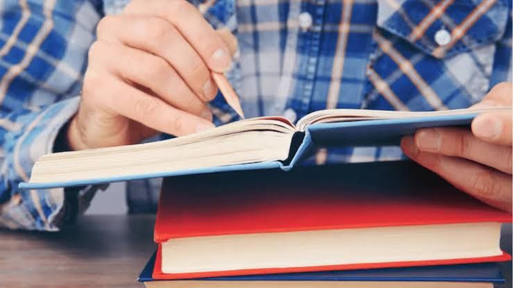 Becas completas para estudiar gestión empresarial en India abren postulaciones