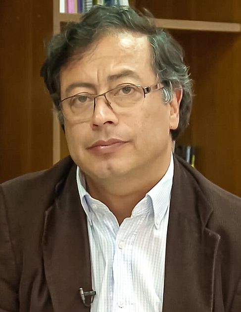 Gustavo Petro viaja a México como expresidente para participar en evento académico