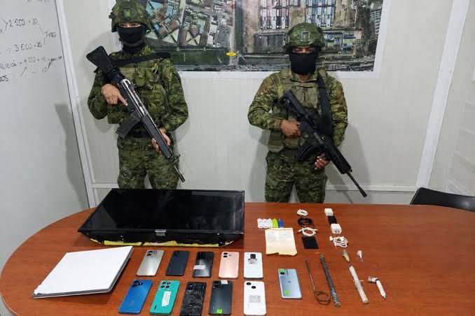 Operativos militares revelan grietas del control penitenciario por celulares