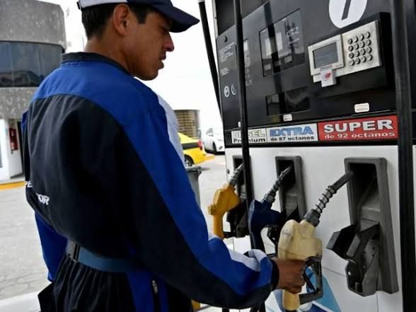 Gremio de gasolineros anuncia plantón nacional por crisis en márgenes de venta de combustible