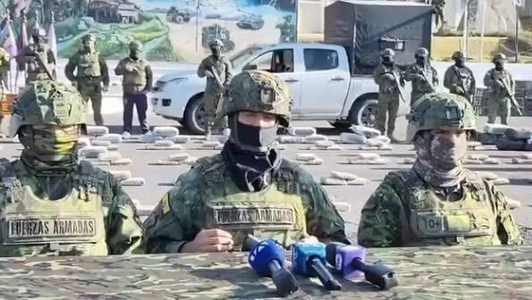 Operativo militar contra Los Lobos deja tres detenidos e incauta 1,5 millones de dólares