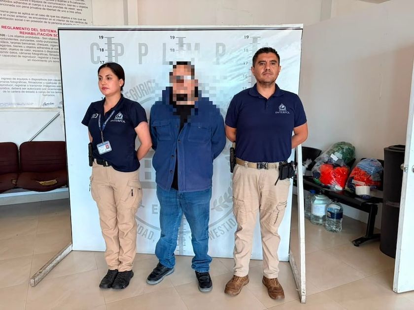 Policía Nacional detiene a ecuatoriano con alerta roja en Interpol tras su llegada a Quito