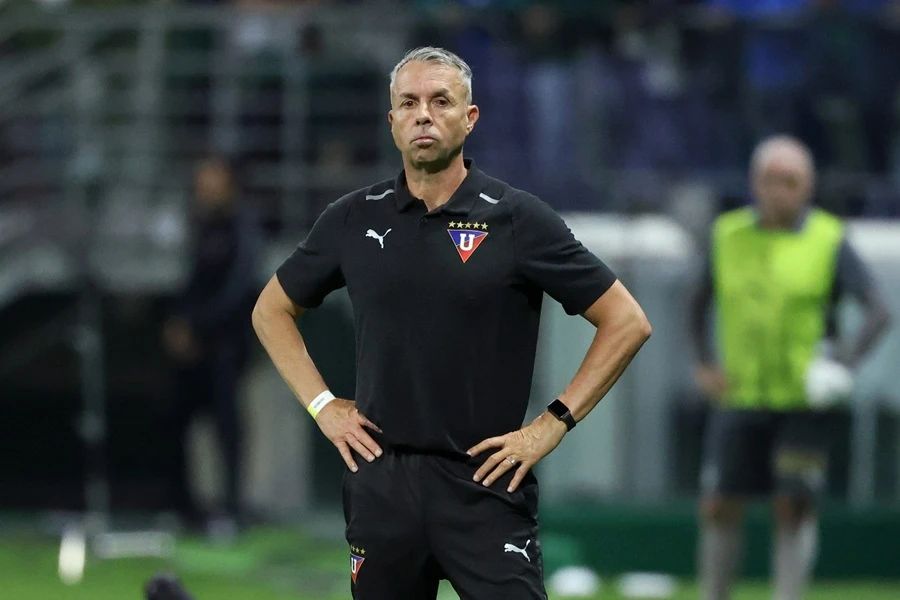 Gustavo Álvarez respalda a Liga de Quito tras eliminación ante Palmeiras