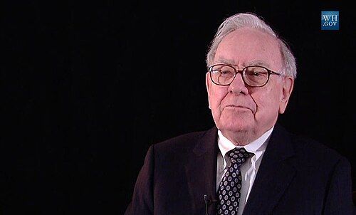 Warren Buffett renuncia a la presidencia de Berkshire Hathaway; Greg Abel lo sucede