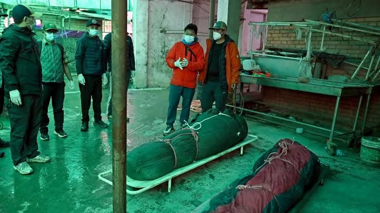 Avalancha en Nepal deja cuatro muertos y catorce desaparecidos tras colapso del refugio