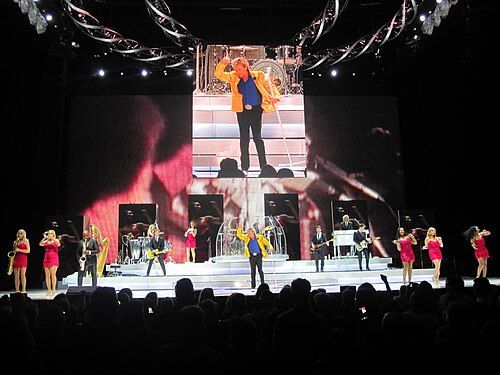 Rod Stewart cancela gira por intervención cardíaca y ordenan reposo
