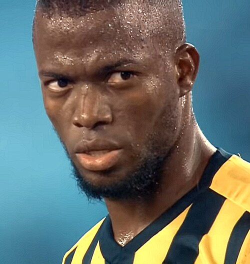 Enner Valencia falla penal pero Boca avanza en Copa Argentina