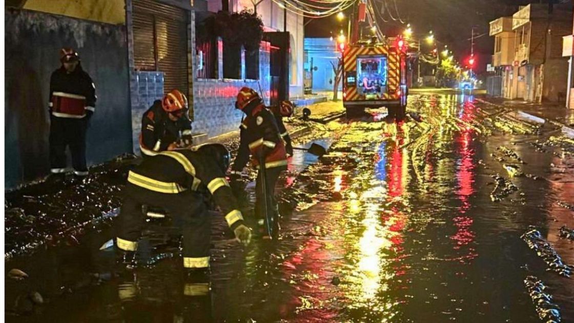 Quito registra tormenta eléctrica con fuerte lluvia que activa alertas