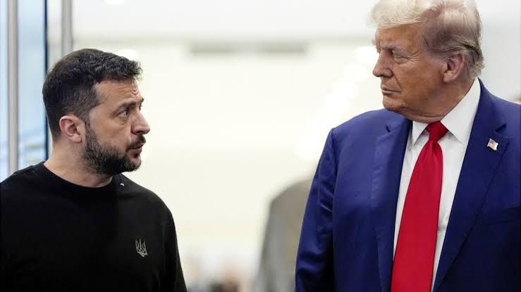 Trump exige nuevo liderazgo en Ucrania y critica a Zelenski por obstaculizar la paz