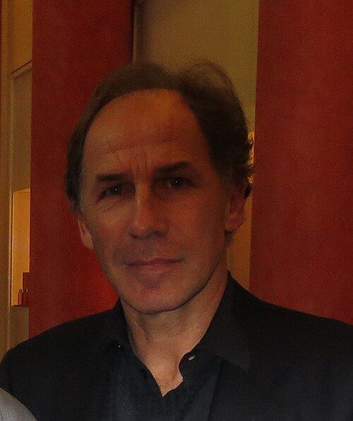 Miles de hinchas rinden homenaje a Franco Baresi en Milán