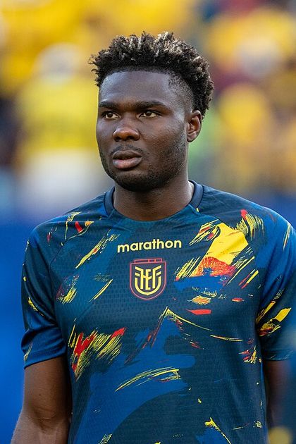Jordy Caicedo firma historia en Argentina: doblete ante San Lorenzo y récord histórico