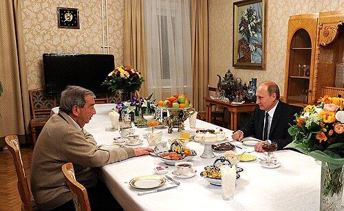 Putin recibe a los emisarios de Trump y evalúa propuesta de paz para detener la guerra en Ucrania
