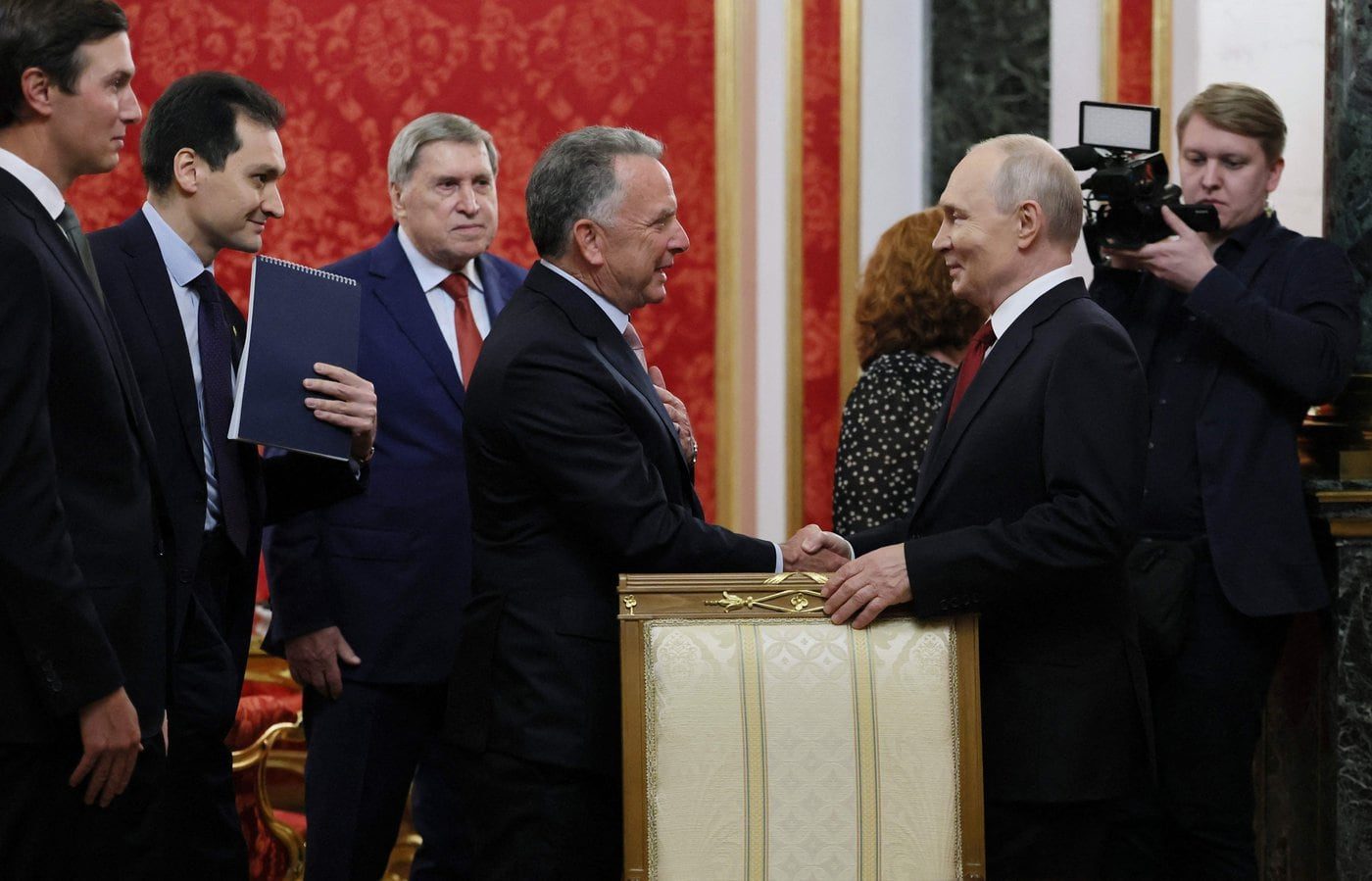 Putin recibe a los emisarios de Trump y evalúa propuesta de paz para detener la guerra en Ucrania