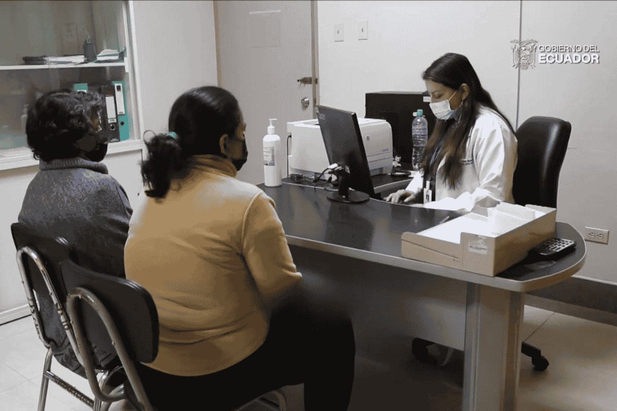 Gobierno impulsa transformación digital en salud con red nacional para 1.742 centros del MSP