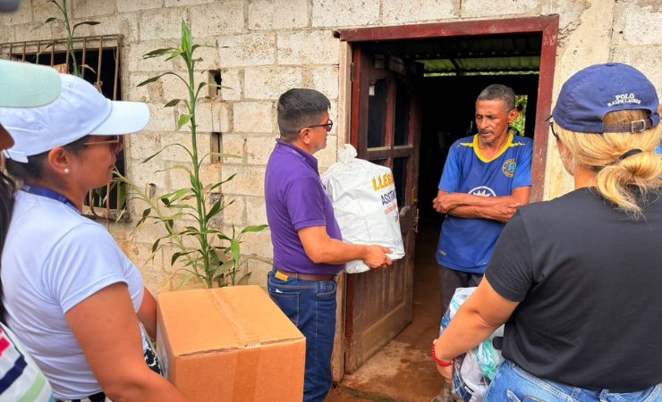 Gobierno refuerza ayuda humanitaria en Esmeraldas y Bolívar tras temporales
