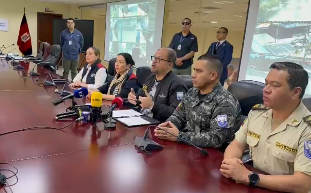 Ministro Reimberg confirma 'salas espejo' en Quito: fallas de seguridad que exponen vigilancia ciudadana