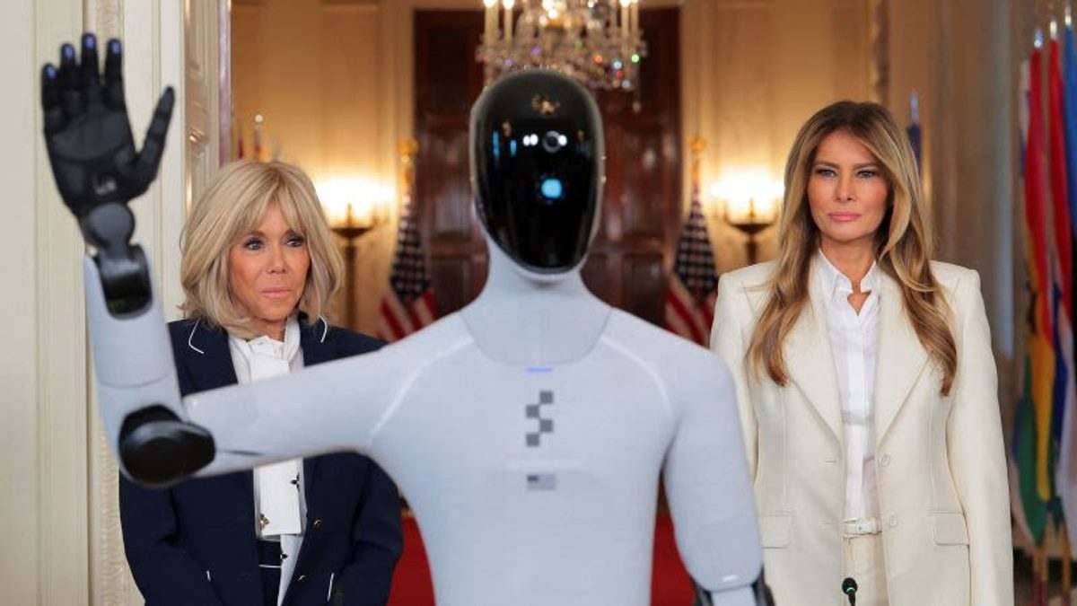 Melania Trump presenta robot humanoide con inteligencia artificial en cumbre de primeras damas en la Casa Blanca