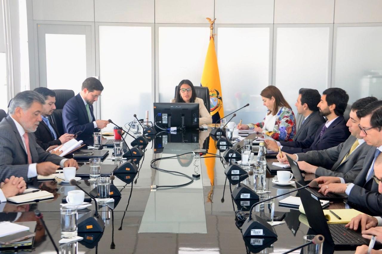 Ecuador accederá a USD 394 millones tras acuerdo técnico con el FMI en quinta revisión