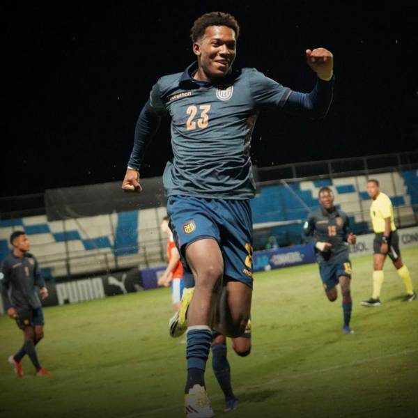 La selección sub-17 de Ecuador derrotó 3-1 a Chile y clasificó al Sudamericano